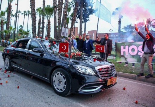 Depremzede öğrenciye ek kontenjan! Başkan Erdoğan müjdeyi Adana'dan verdi